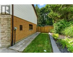 33 SHADYWOOD Crescent - 33