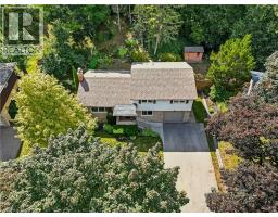 33 SHADYWOOD Crescent - 44