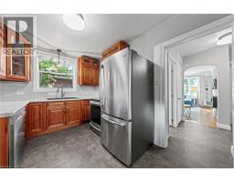 854 GUELPH Street - 12