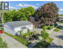 854 GUELPH Street - 2