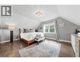 854 GUELPH Street - 23