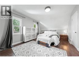 854 GUELPH Street - 25