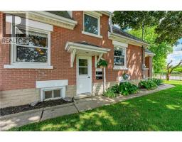 854 GUELPH Street - 27