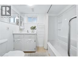 854 GUELPH Street - 34