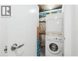 854 GUELPH Street - 35