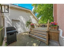 854 GUELPH Street - 37