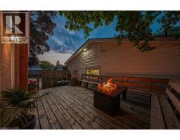 854 GUELPH Street - 39