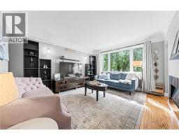 854 GUELPH Street - 8