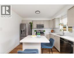 35 HOLLINRAKE Avenue - 10