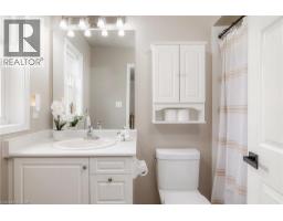 35 HOLLINRAKE Avenue - 23