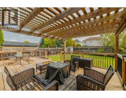 35 HOLLINRAKE Avenue - 29