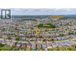35 HOLLINRAKE Avenue - 33