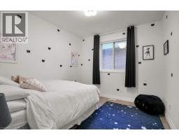 11 KEBA Crescent - 26