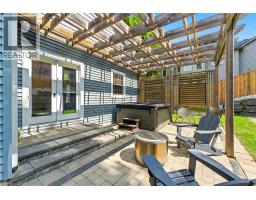 19 MITCHELL Street - 27