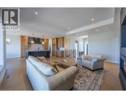34 ANDREW Avenue - 20