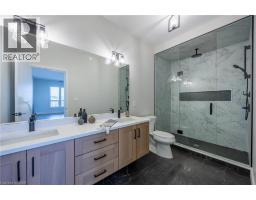 34 ANDREW Avenue - 24