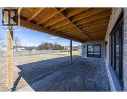 34 ANDREW Avenue - 4