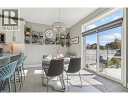11 SECINARO Avenue - 13