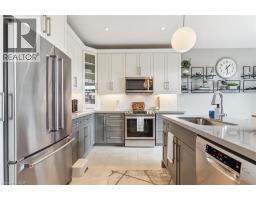 11 SECINARO Avenue - 8