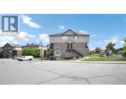 950 HIGHLAND Road W UnitNo. 6 - 2