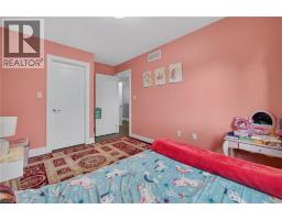 34 NIESON Street - 32