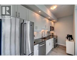60 W CHARLES Street W UnitNo. 1805 - 5