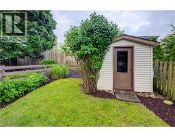 19 HILLBROOK Crescent - 21
