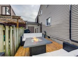 19 HILLBROOK Crescent - 22