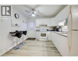 19 HILLBROOK Crescent - 8