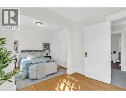 78 ALLEN Street E - 27