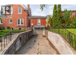 78 ALLEN Street E - 30