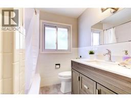 20 TAYLOR Crescent - 28