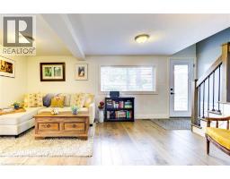 20 TAYLOR Crescent - 32