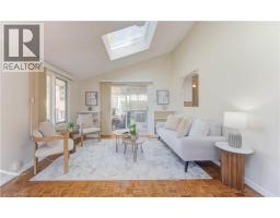 26 LEWIS Crescent - 17