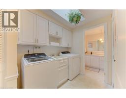 26 LEWIS Crescent - 18