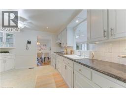 26 LEWIS Crescent - 20