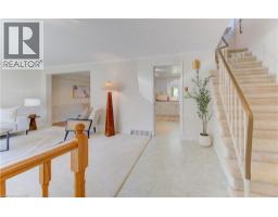 26 LEWIS Crescent - 6