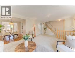 26 LEWIS Crescent - 9