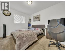 538 ALBERTA Avenue - 27