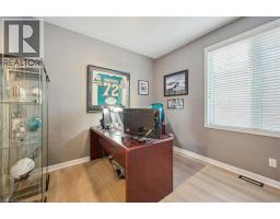 79 ZIEMAN Crescent - 8