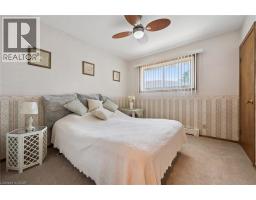 136 FAIRWAY Road N - 11