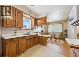 136 FAIRWAY Road N - 22