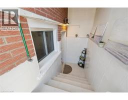 136 FAIRWAY Road N - 25