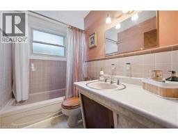 136 FAIRWAY Road N - 28