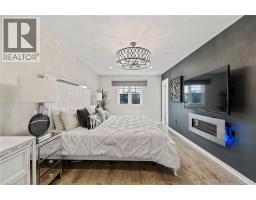28 HOLLINRAKE Avenue - 23