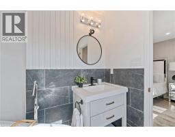28 HOLLINRAKE Avenue - 28