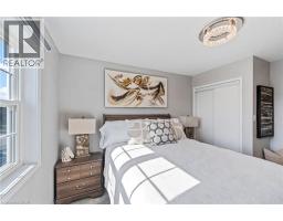 28 HOLLINRAKE Avenue - 35