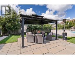 28 HOLLINRAKE Avenue - 43