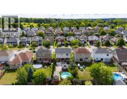 28 HOLLINRAKE Avenue - 48