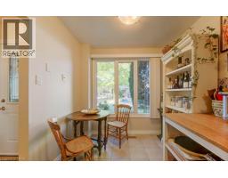 476 KINGSCOURT Drive UnitNo. 15 - 13